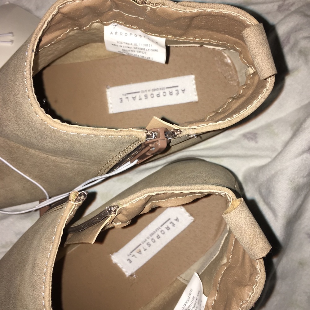 Cute tan booties - Picture 6 of 6